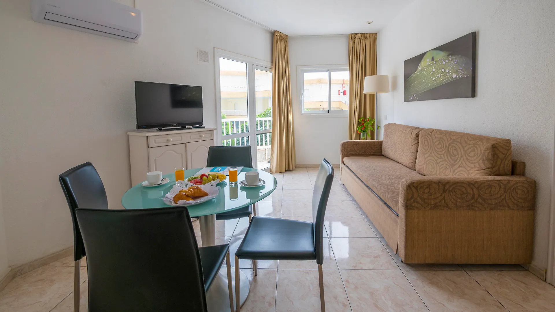 Aparthotel Checkin Bungalows Atlantida Los Cristianos